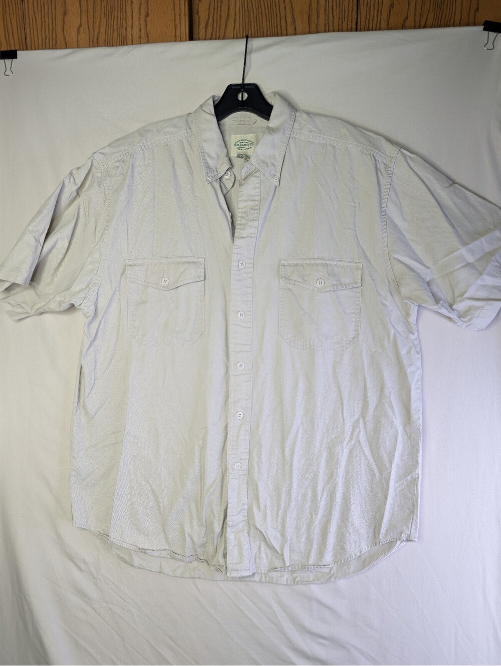 G.H. Bass & Co. Men's Casual White Button-Up Shirt Medium 100% Cotton